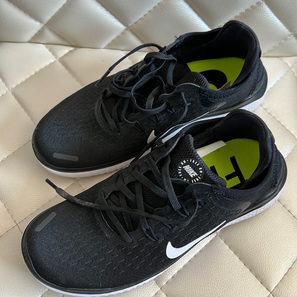 Black and White Nike Runs